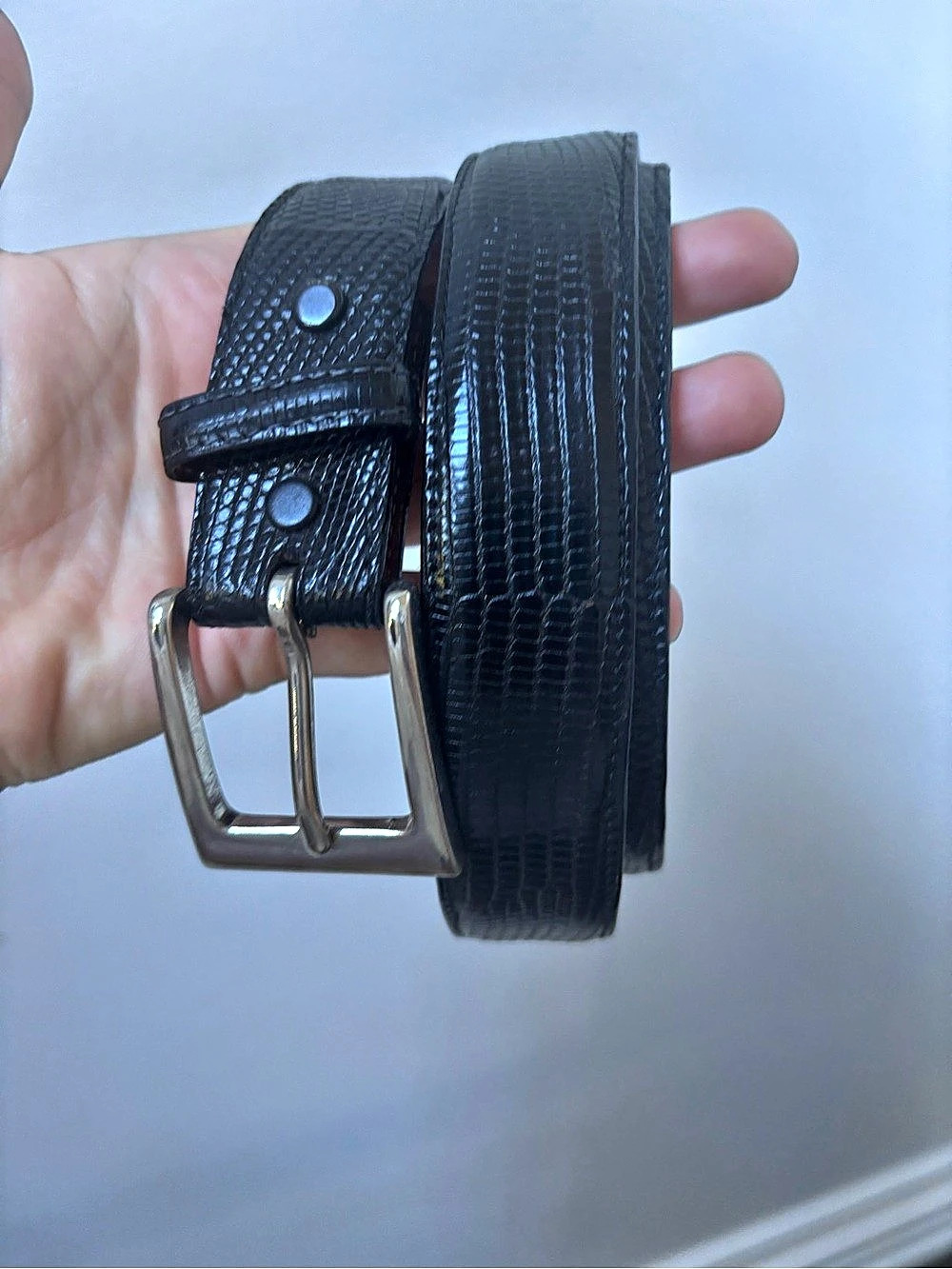 Torino genuine lizard Leather Belt Black. Belt with silver buckle Size 40